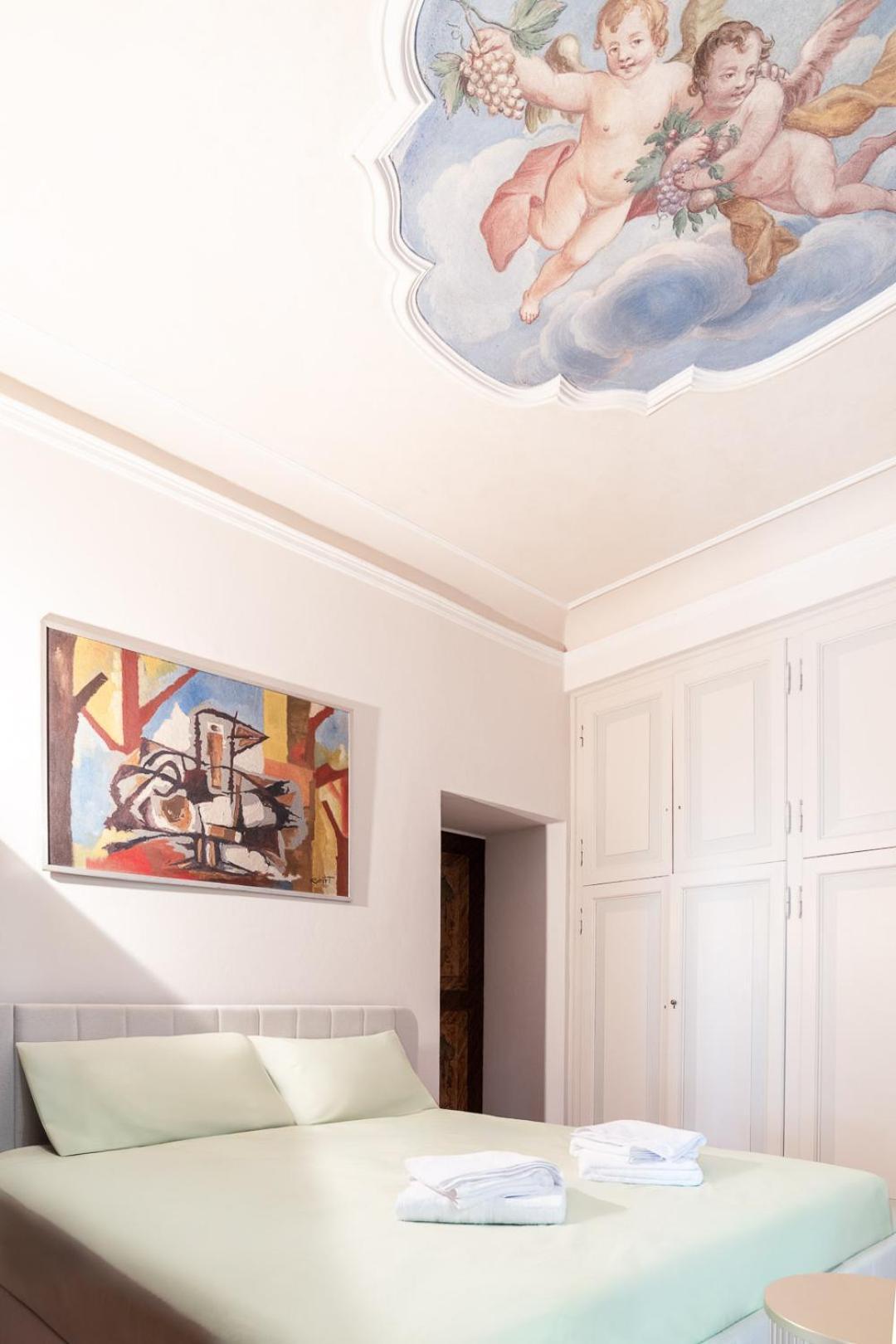 Historical Dwelling In Palazzo Terzi Villa